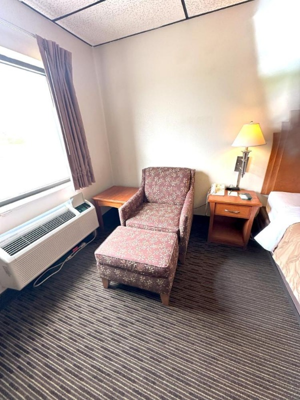 Quality Inn & Suites Salina image 29